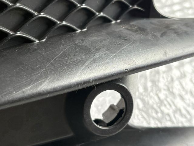 bontott MERCEDES-BENZ GLC Jobb Ködlámpa Rács