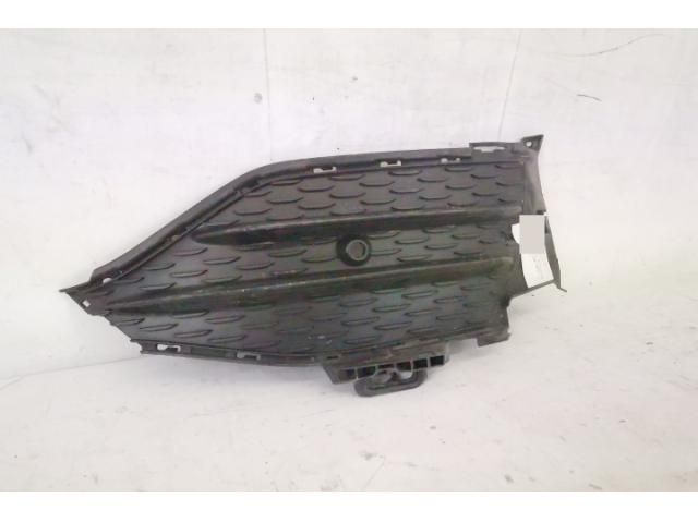 bontott MERCEDES-BENZ GLC Jobb Ködlámpa Rács