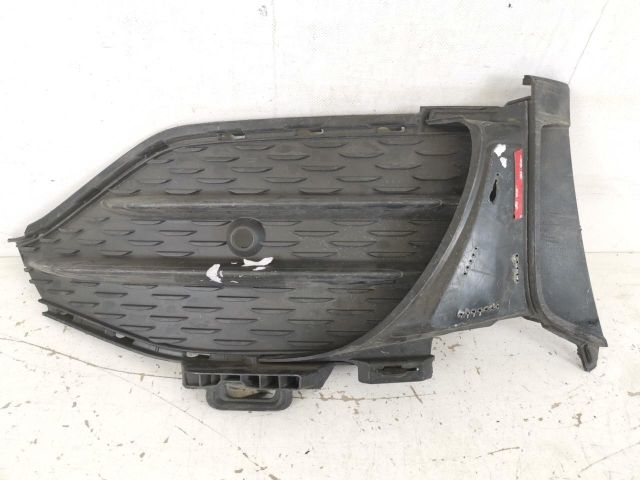 bontott MERCEDES-BENZ GLC Jobb Ködlámpa Rács