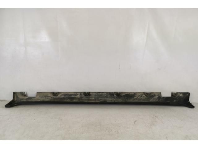 bontott MERCEDES-BENZ GLC Jobb Küszöb