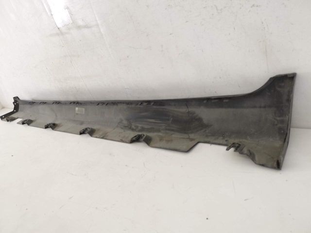 bontott MERCEDES-BENZ GLC Jobb Küszöb