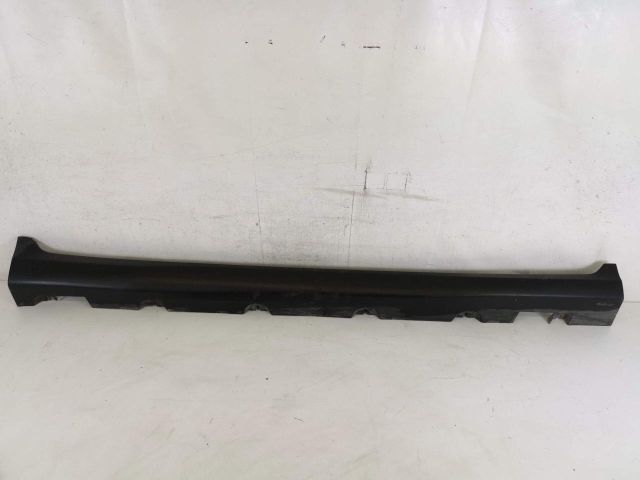 bontott MERCEDES-BENZ GLC Jobb Küszöb