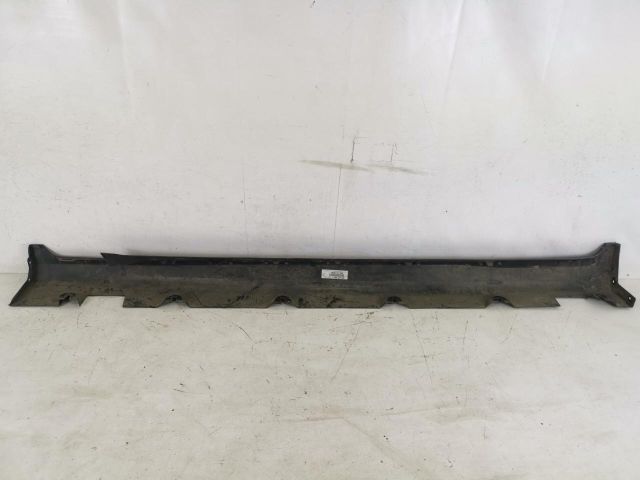 bontott MERCEDES-BENZ GLC Jobb Küszöb