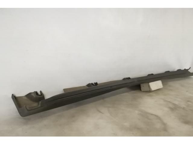 bontott MERCEDES-BENZ GLC Jobb Küszöb