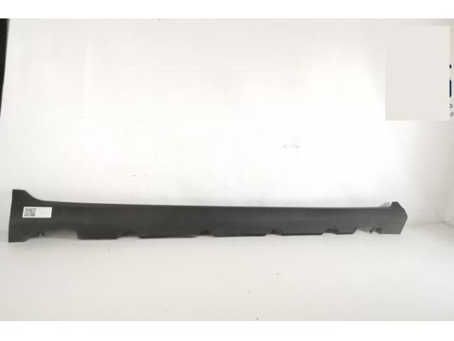 bontott MERCEDES-BENZ GLC Jobb Küszöb