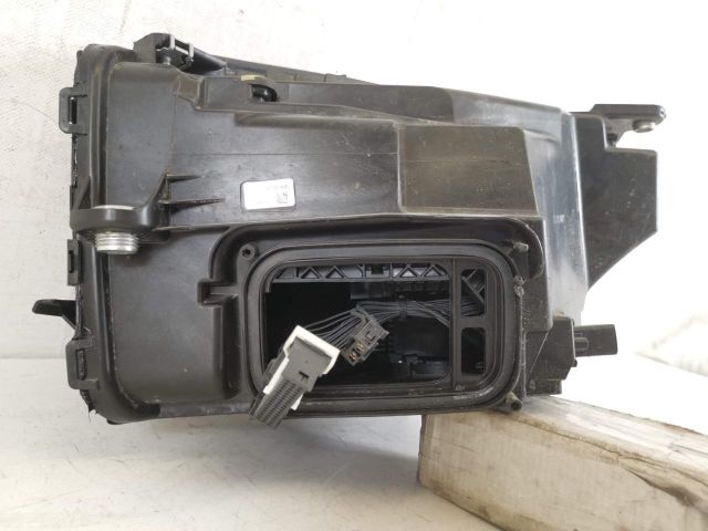 bontott MERCEDES-BENZ GLC Jobb Ledes Fényszóró