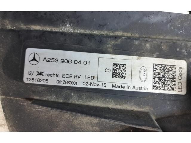 bontott MERCEDES-BENZ GLC Jobb Ledes Fényszóró