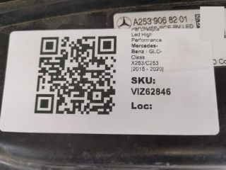 bontott MERCEDES-BENZ GLC Jobb Ledes Fényszóró