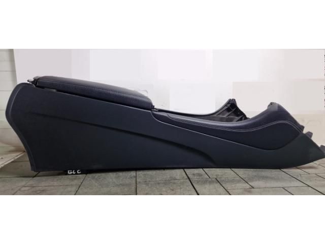 bontott MERCEDES-BENZ GLC Könyöklő