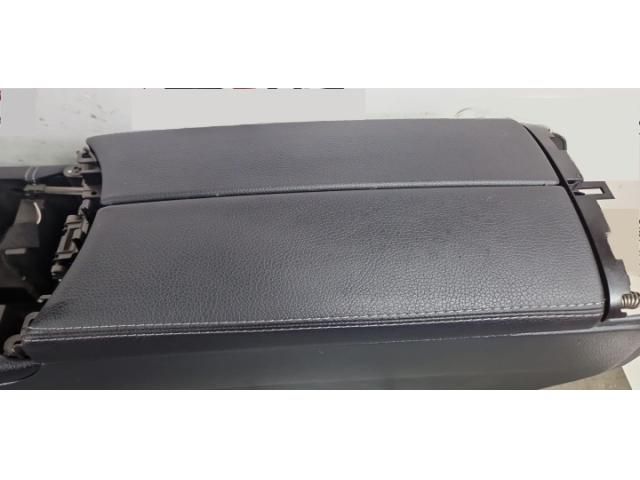 bontott MERCEDES-BENZ GLC Könyöklő