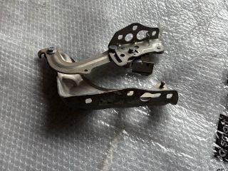 bontott MERCEDES-BENZ GLC Motorháztető Bal Zsanér