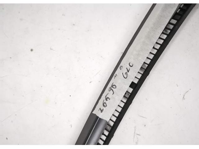 bontott MERCEDES-BENZ GLC Szélvédő Takaró