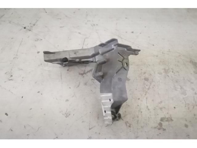 bontott MERCEDES-BENZ GLC Vízhűtő Radiátor Tartó