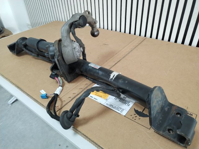 bontott MERCEDES-BENZ GLC Vonóhorog