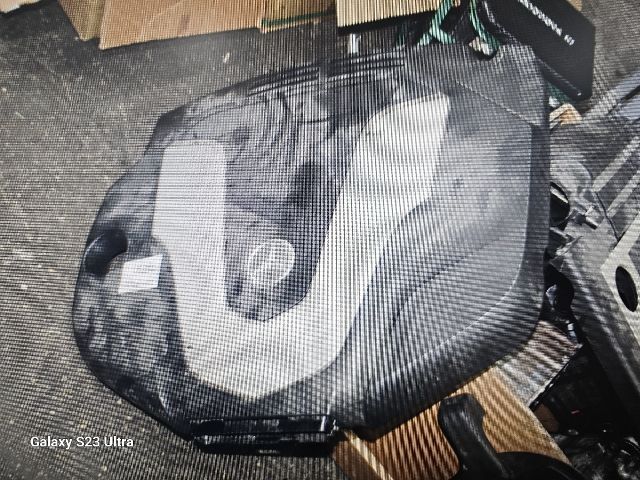 bontott MERCEDES-BENZ GLE Középső Motorburkolat