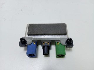 bontott MERCEDES-BENZ GLE Antenna Erősítő