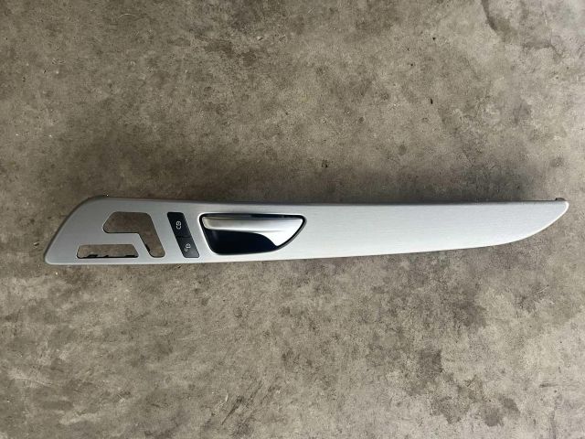 bontott MERCEDES-BENZ GLE Bal első Ajtó Díszléc