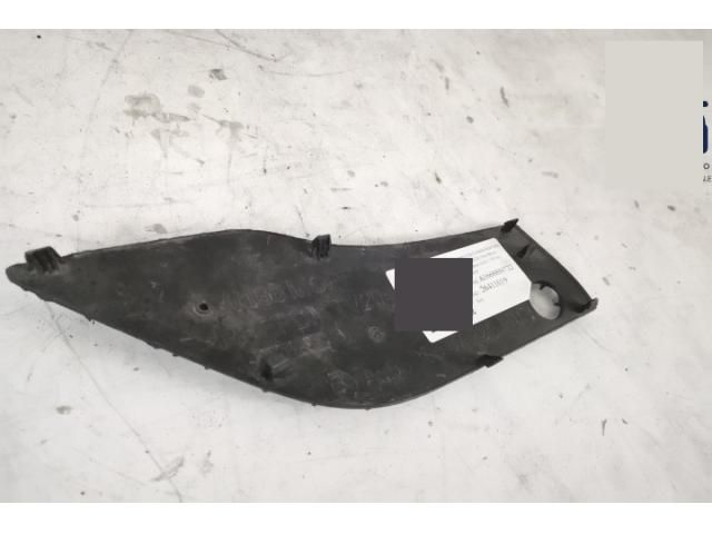 bontott MERCEDES-BENZ GLE Bal első Lökhárító Díszléc