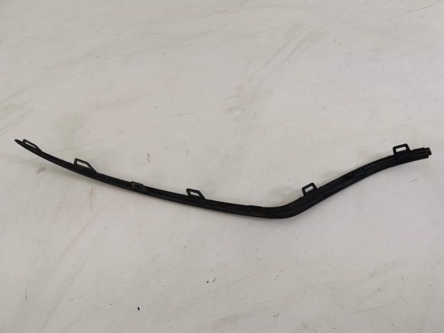 bontott MERCEDES-BENZ GLE Bal első Lökhárító Díszléc