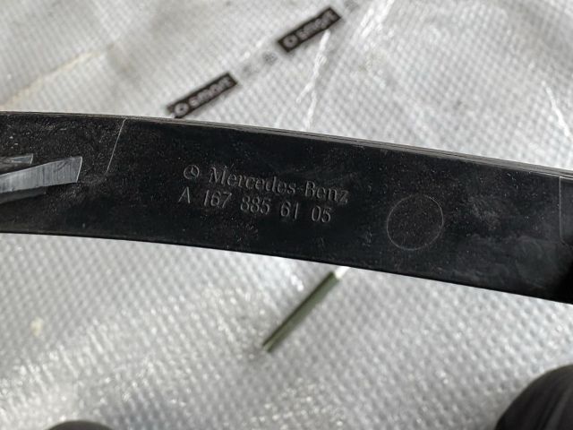 bontott MERCEDES-BENZ GLE Bal első Lökhárító Díszléc