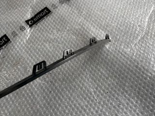 bontott MERCEDES-BENZ GLE Bal első Lökhárító Díszléc