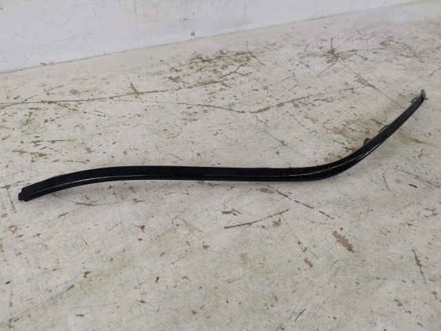 bontott MERCEDES-BENZ GLE Bal első Lökhárító Díszléc