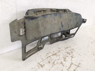 bontott MERCEDES-BENZ GLE Bal első Lökhárító Tartó (Műanyag)