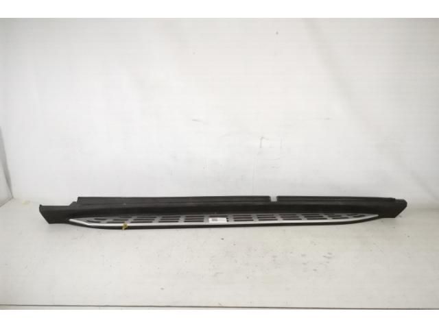 bontott MERCEDES-BENZ GLE Bal hátsó Küszöb Díszléc