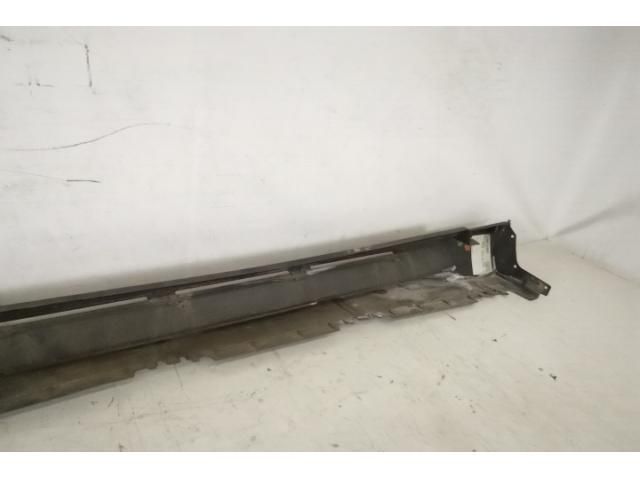 bontott MERCEDES-BENZ GLE Bal hátsó Küszöb Díszléc
