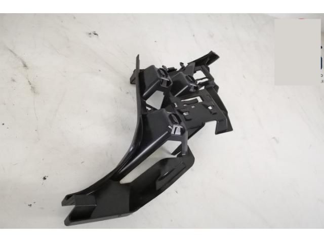 bontott MERCEDES-BENZ GLE Bal hátsó Lökhárító Tartó (Műanyag)