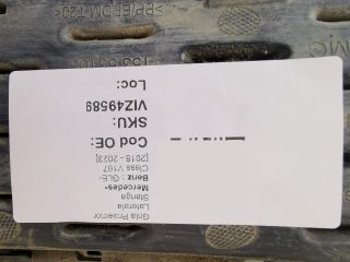 bontott MERCEDES-BENZ GLE Bal Ködlámpa Rács