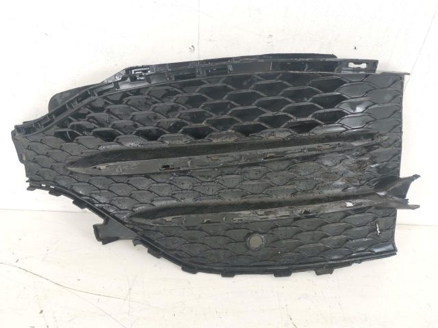 bontott MERCEDES-BENZ GLE Bal Ködlámpa Rács