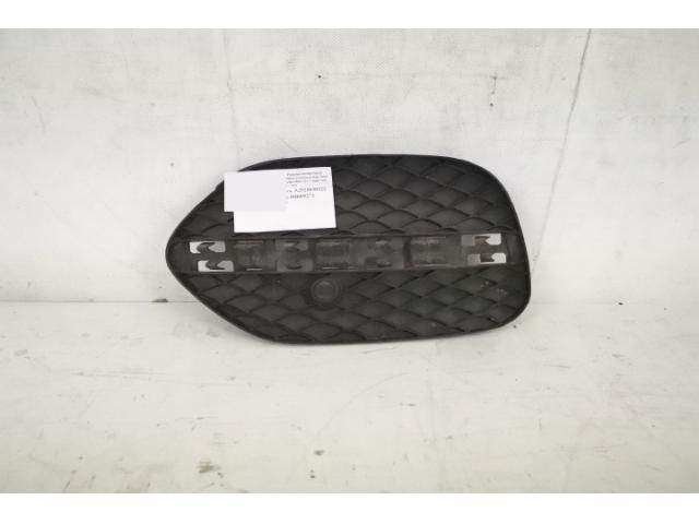 bontott MERCEDES-BENZ GLE Bal Ködlámpa Rács