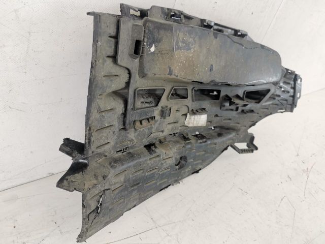 bontott MERCEDES-BENZ GLE Bal Ködlámpa Rács