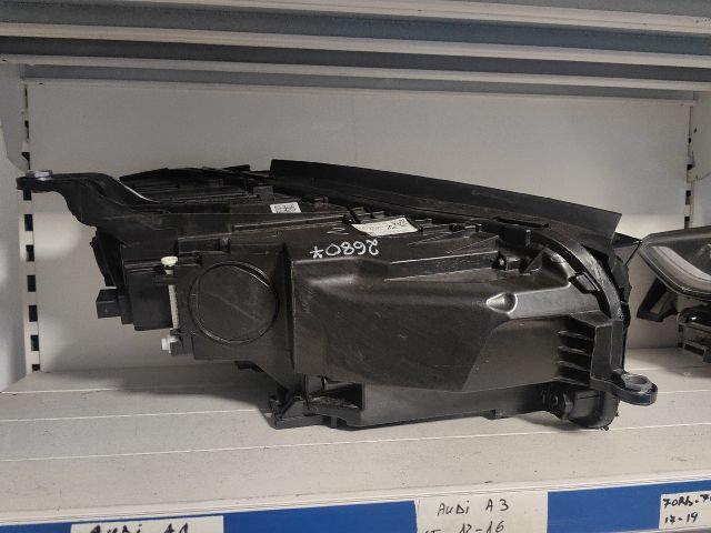 bontott MERCEDES-BENZ GLE Bal Ledes Fényszóró