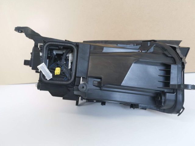 bontott MERCEDES-BENZ GLE Bal Ledes Fényszóró