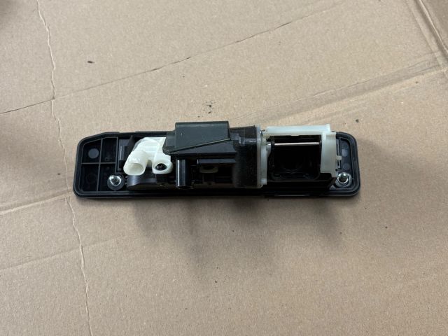 bontott MERCEDES-BENZ GLE Csomagtérajtó Kilincs