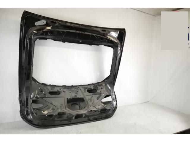 bontott MERCEDES-BENZ GLE Csomagtérajtó (Üres lemez)