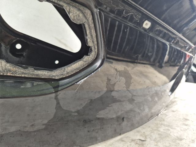 bontott MERCEDES-BENZ GLE Csomagtérajtó (Üres lemez)