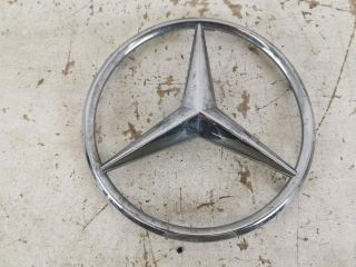 bontott MERCEDES-BENZ GLE Első Embléma