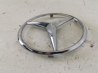 bontott MERCEDES-BENZ GLE Első Embléma