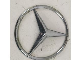 bontott MERCEDES-BENZ GLE Első Embléma