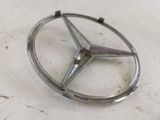 bontott MERCEDES-BENZ GLE Első Embléma