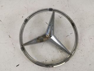 bontott MERCEDES-BENZ GLE Első Embléma