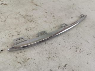 bontott MERCEDES-BENZ GLE Első Lökhárító Díszléc