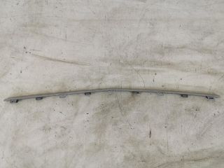 bontott MERCEDES-BENZ GLE Első Lökhárító Díszléc