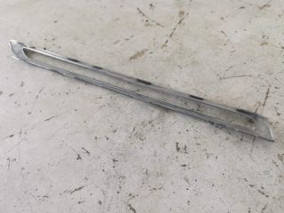 bontott MERCEDES-BENZ GLE Első Lökhárító Díszléc