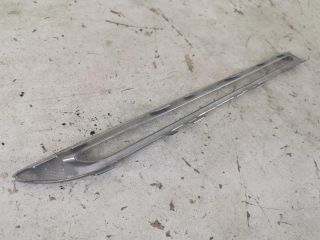 bontott MERCEDES-BENZ GLE Első Lökhárító Díszléc