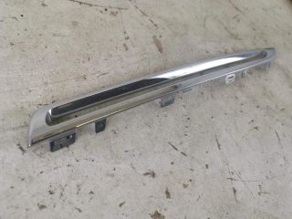 bontott MERCEDES-BENZ GLE Első Lökhárító Díszléc