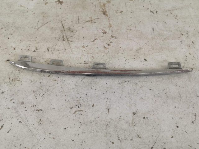 bontott MERCEDES-BENZ GLE Első Lökhárító Díszléc